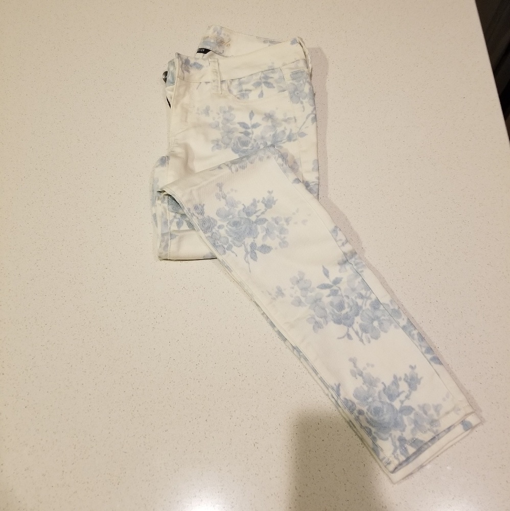 Floral AE Skinny Jeans
